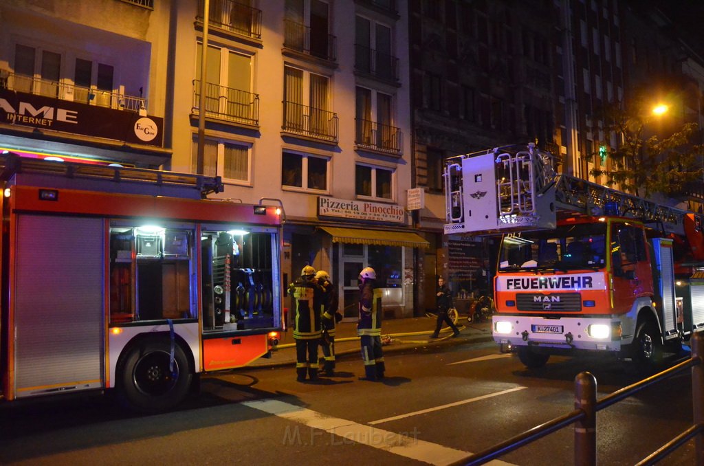 Feuer 2 Koeln Neustadt Sued Aachenerstr P09.JPG - Miklos Laubert